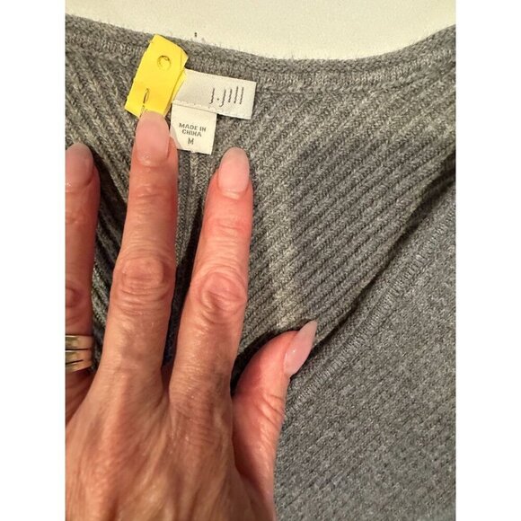 J. Jill Women’s Gray Textured Knit V-Neck Sweater Tunic Size M Cotton Blend - Picture 7 of 9